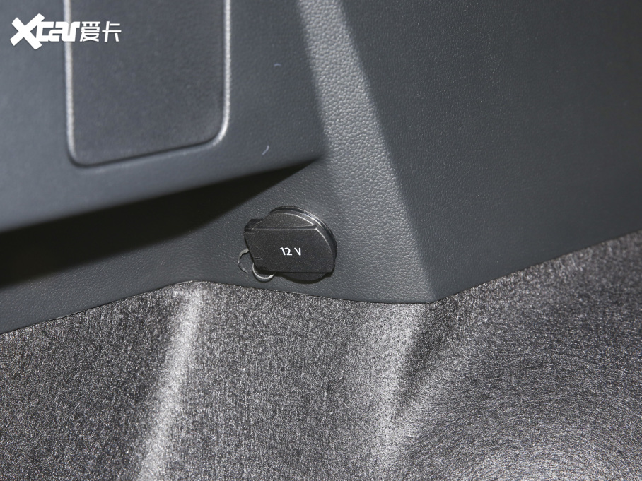 2022;^L 330TSI ԄӃ