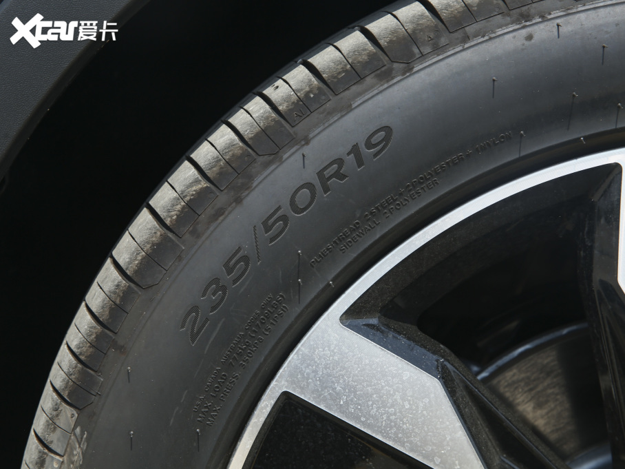 2022;^L 330TSI Ԅ(dng)(q)R-LineŞ