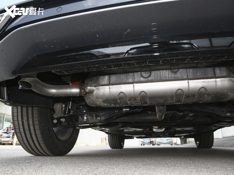 2022;^L 330TSI ԄӃR-LineŞ