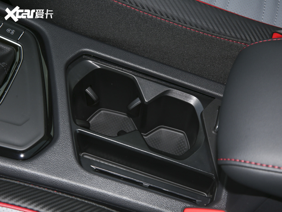 2022;^L 330TSI ԄӃR-LineŞ