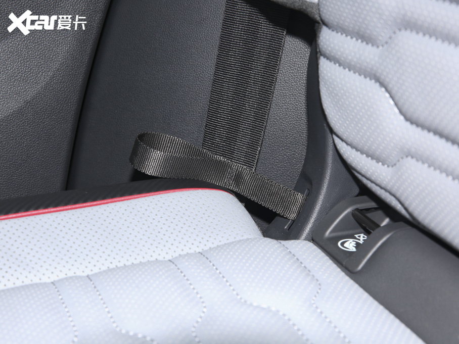 2022;^L 330TSI ԄӃ(q)R-LineŞ