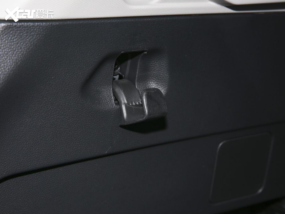 2022;^L 330TSI ԄӃR-LineŞ