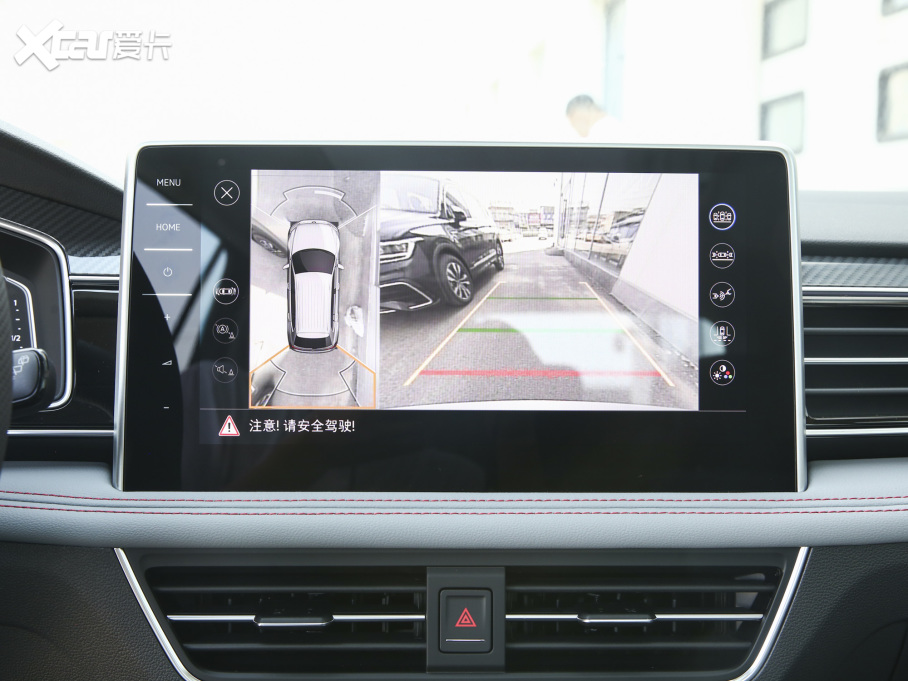 2022;^L 330TSI ԄӃR-LineŞ