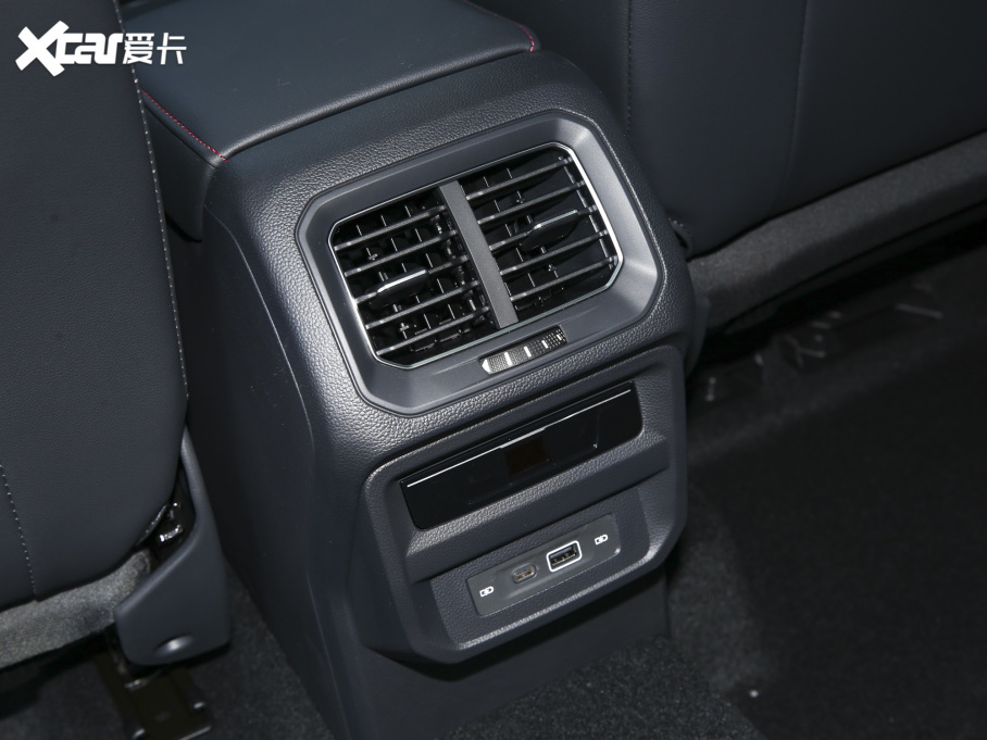 2022;^L 330TSI Ԅ(dng)(q)R-LineŞ