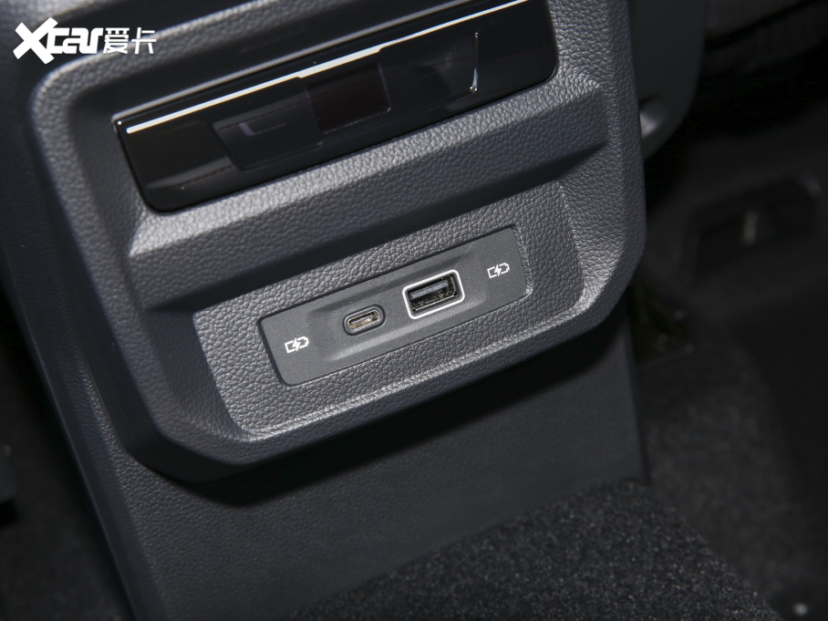 2022;^L 330TSI ԄӃR-LineŞ