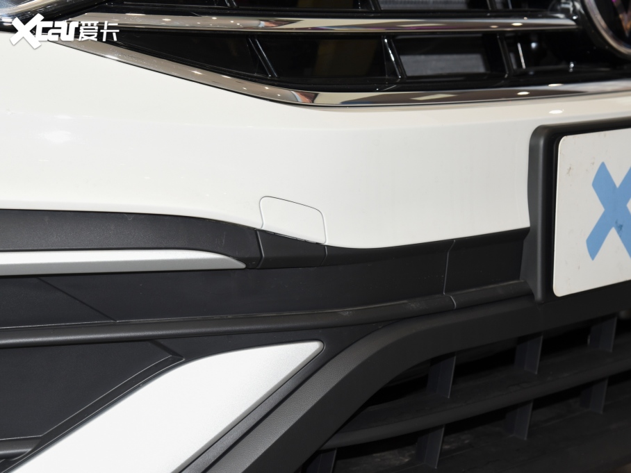 2022;^L 330TSI ԄӃ