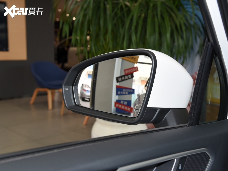 2022;^L 330TSI ԄӃ