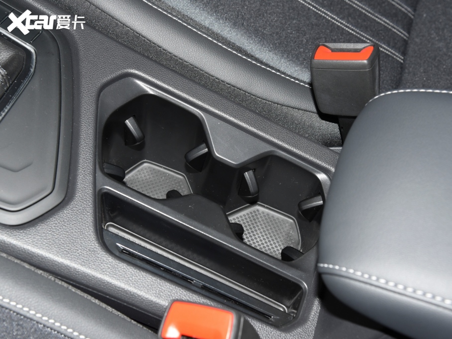 2022;^L 330TSI ԄӃ