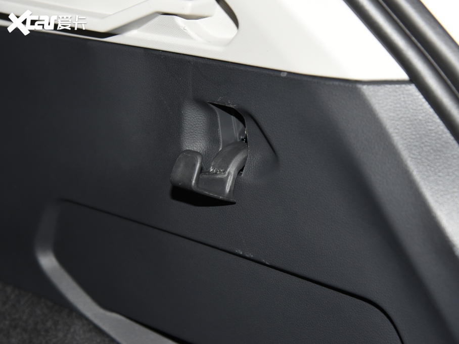 2022;^L 330TSI ԄӃ