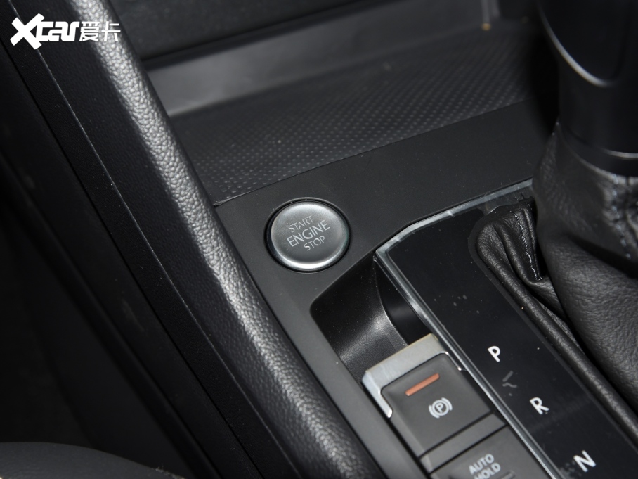 2022;^L 330TSI ԄӃ