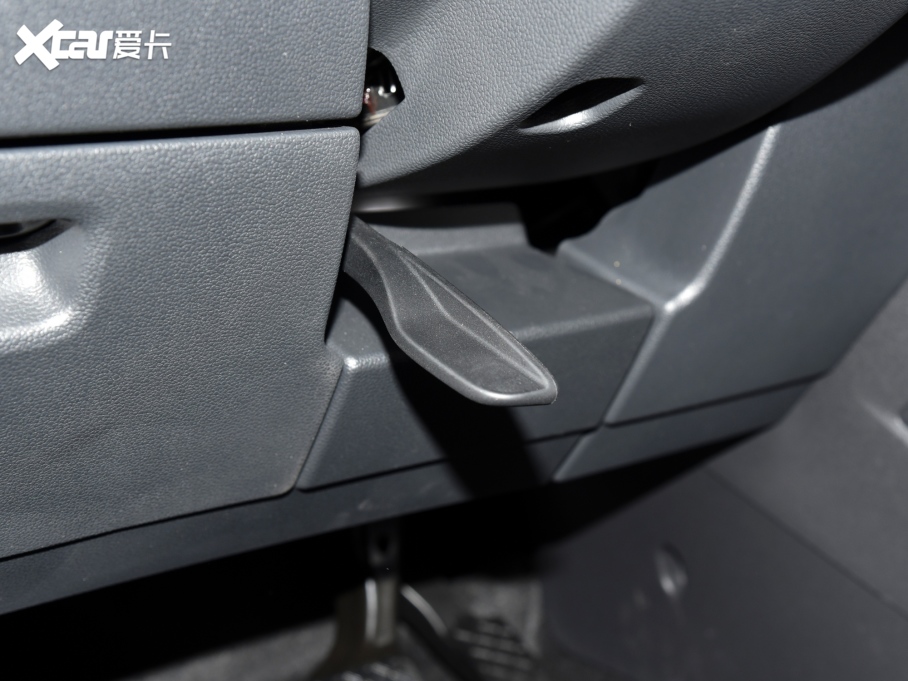 2022;^L 330TSI ԄӃ