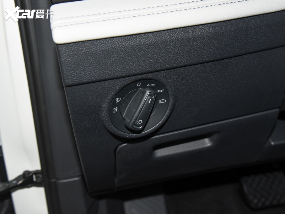 2022;^L 330TSI ԄӃ