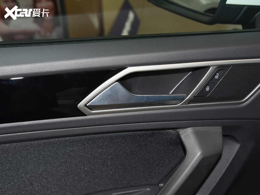 2022;^L 330TSI ԄӃ