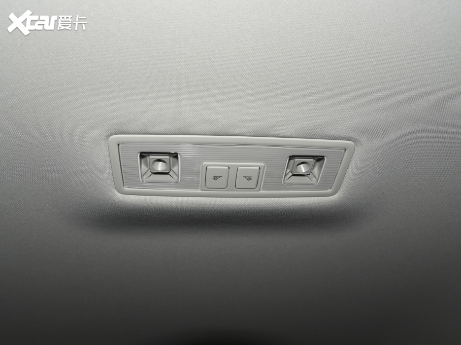 2022;^L 330TSI ԄӃ