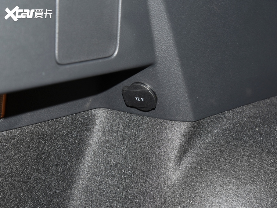 2022;^L 330TSI ԄӃ