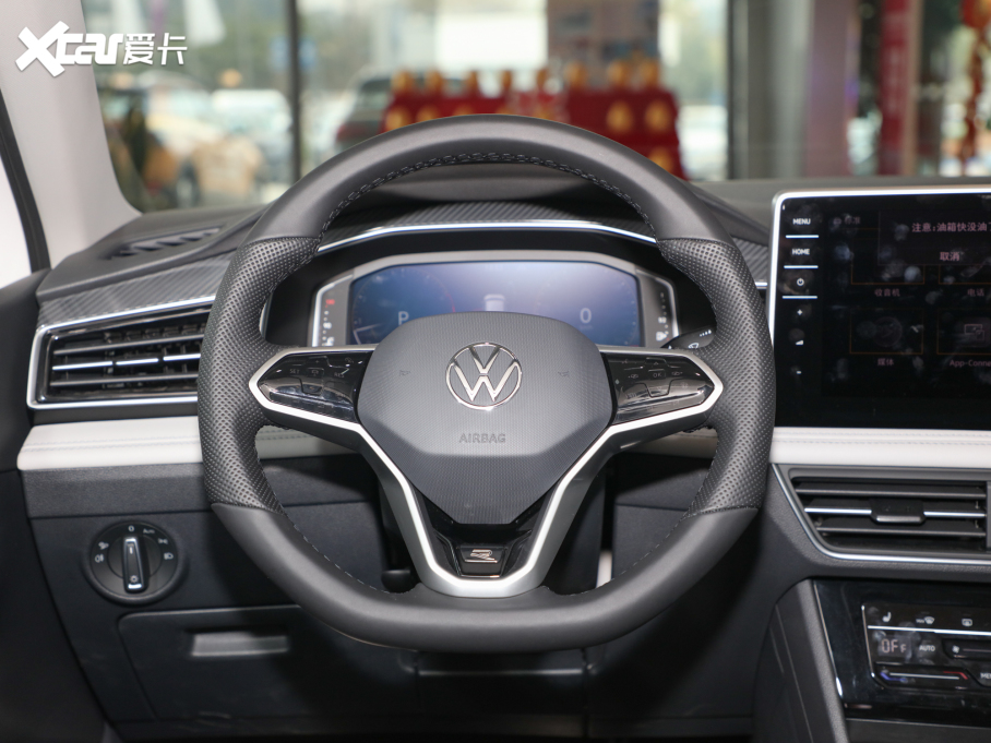 2022;^L 380TSI Ԅ(q)R-LineԽ7