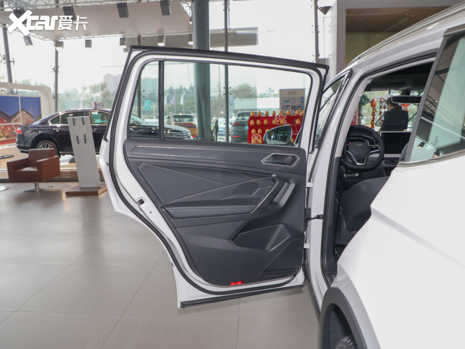 2022;^L 380TSI Ԅ(q)R-LineԽ7