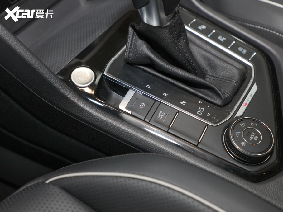 2022;^L 380TSI ԄR-LineԽ7