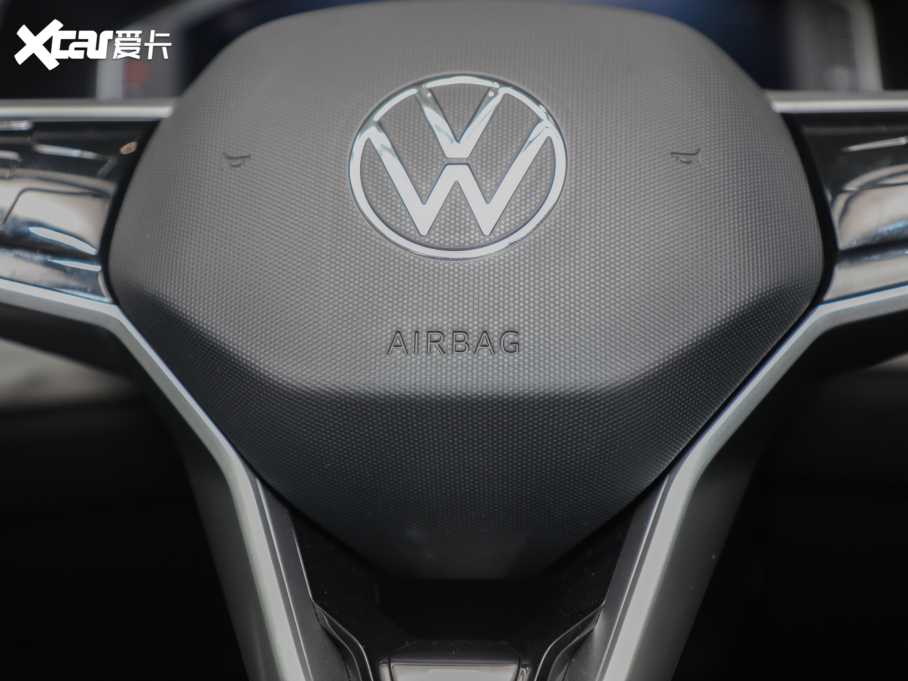 2022;^L 380TSI ԄR-LineԽ7