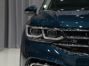 2022款380TSI 自动四驱R-Line旗舰版7座 大灯