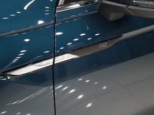 2022380TSI ԄR-LineŞ7 ^