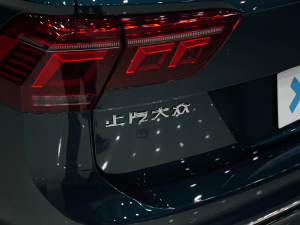 2022380TSI ԄR-LineŞ7 ^