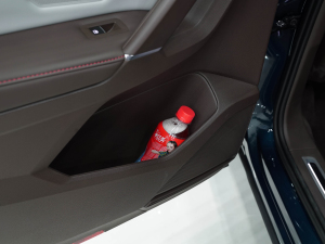 2022380TSI ԄR-LineŞ7 ǰTg