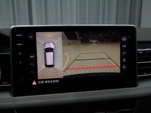 2022380TSI ԄR-LineŞ7 п؅^