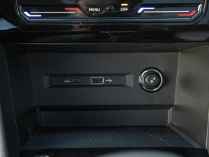 2022330TSI ԄӃR-LineԽ g