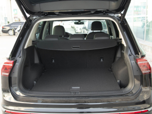 2022330TSI ԄӃR-LineԽ g