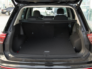 2022330TSI ԄӃR-LineԽ g