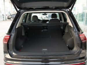 2022330TSI ԄӃR-LineԽ g