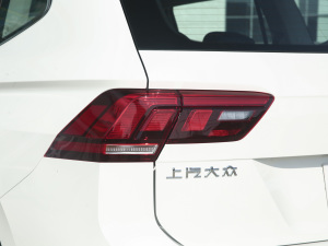 2022款330TSI 自动两驱智享版 尾灯