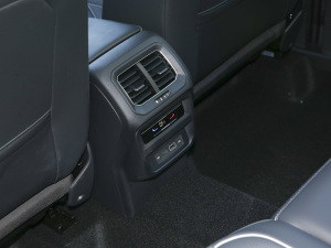 2022330TSI ԄӃ п؅^