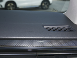 2022330TSI ԄӃ п؅^