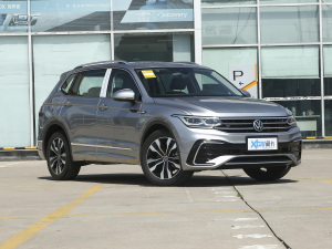 2022330TSI ԄӃ(q)R-LineŞ ǰ45