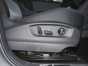 2022330TSI ԄӃR-LineŞ g