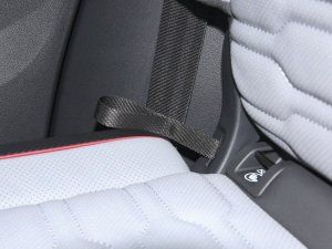 2022330TSI ԄӃR-LineŞ g