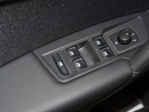 2022330TSI ԄӃ п؅^