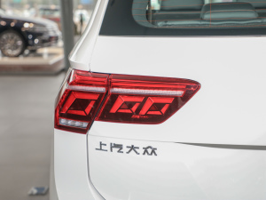 2022380TSI ԄR-LineԽ7 ^