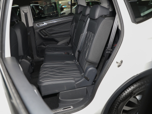 2022款380TSI 自动四驱R-Line越享版7座 后排座椅