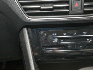 2022380TSI ԄR-LineԽ7 g