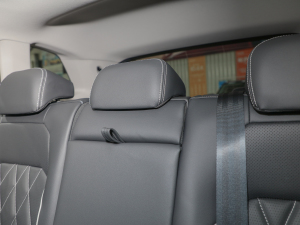 2022380TSI ԄR-LineԽ7 g