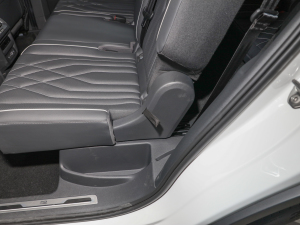 2022380TSI ԄR-LineԽ7 g