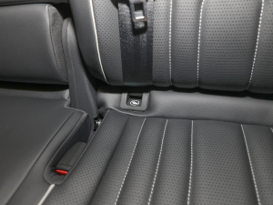 2022380TSI ԄR-LineԽ7 g