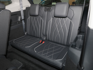 2022380TSI ԄR-LineԽ7 g