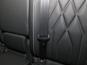 2022380TSI ԄR-LineԽ7 g