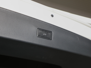 2022380TSI ԄR-LineԽ7 g