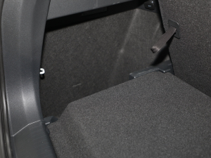 2022380TSI ԄR-LineԽ7 g