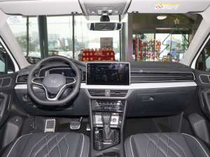 2022款380TSI 自动四驱R-Line越享版7座 内饰全景